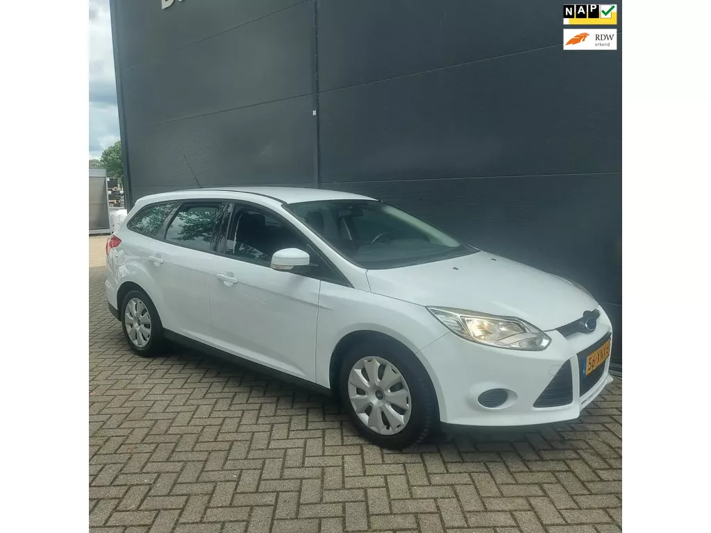 Ford FOCUS 1,6/Airco/cruise/bluetooth/trekhaak/onderhoud/Aux