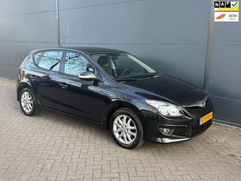 Hyundai I30 1.6i i-Motion/Airco/cruise/Elek ramen/parksensoren/apk