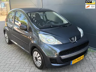 Peugeot 107 1.0-12V XR/3D