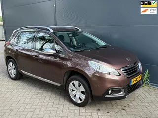 Peugeot 2008 1.2 VTi Plus/NAVI/Airco/bluetooth/parkeer sensoren voor en achter